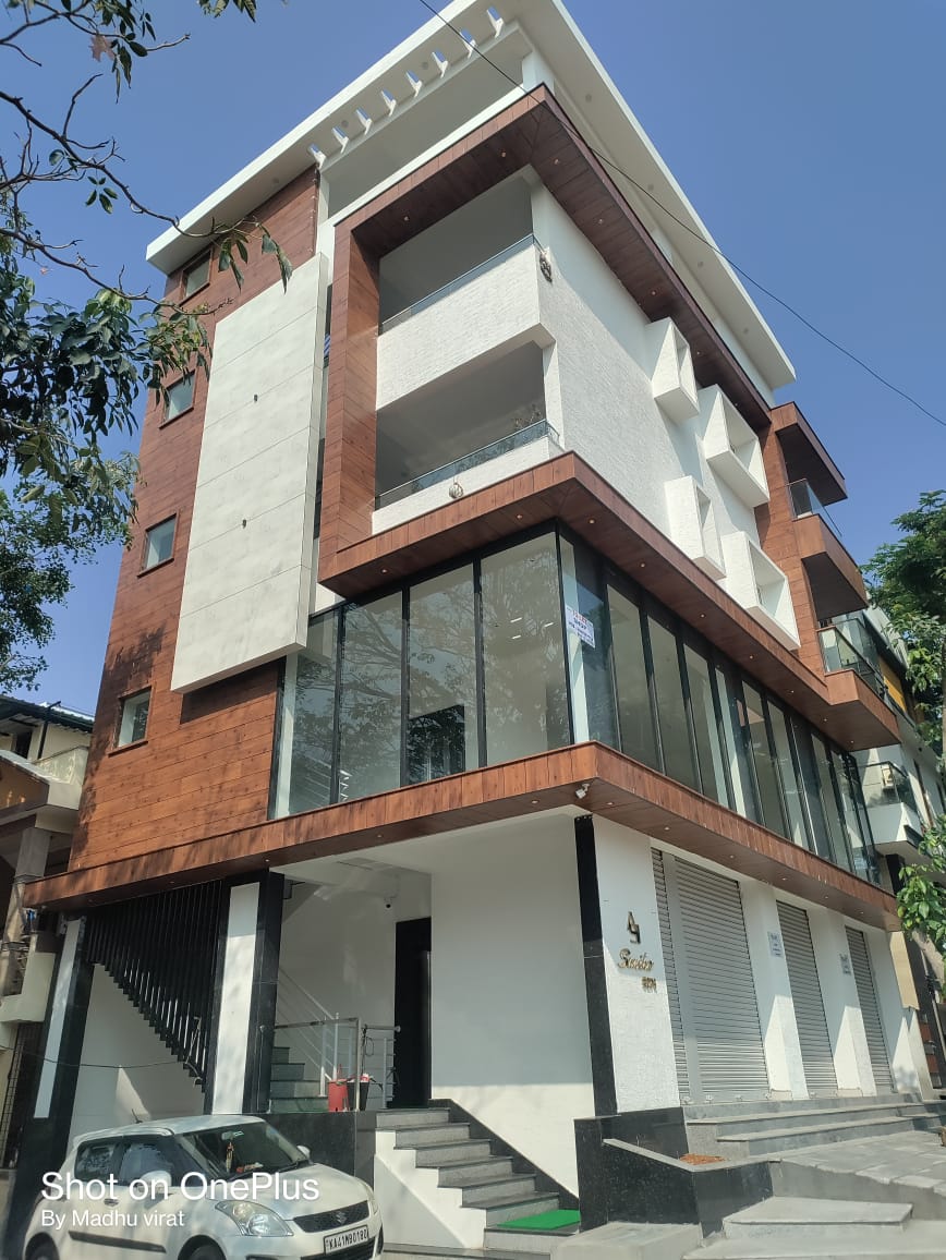 Street elevation in Bengaluru with cladding and glazing by V-TECH